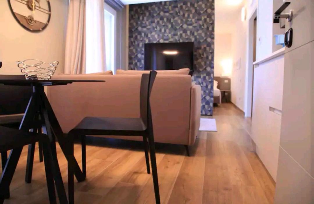 A&G Suites Parma Ngoại thất bức ảnh