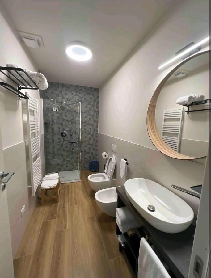 A&G Suites Parma Ngoại thất bức ảnh