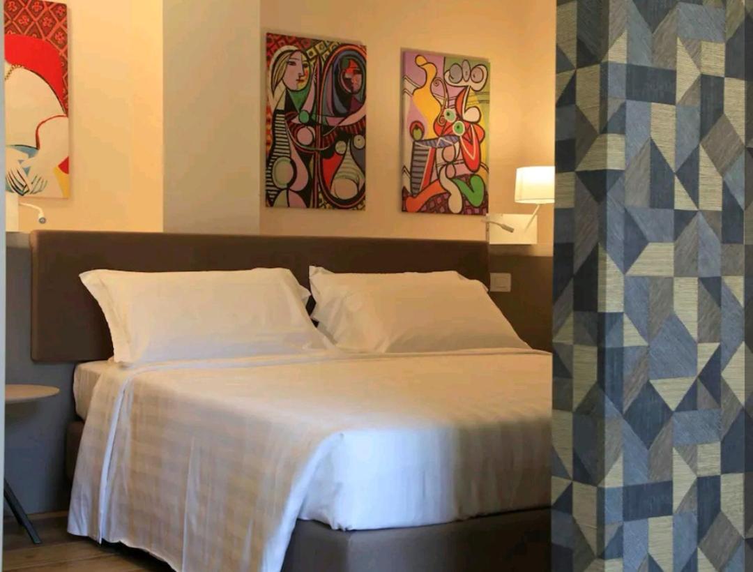 A&G Suites Parma Ngoại thất bức ảnh