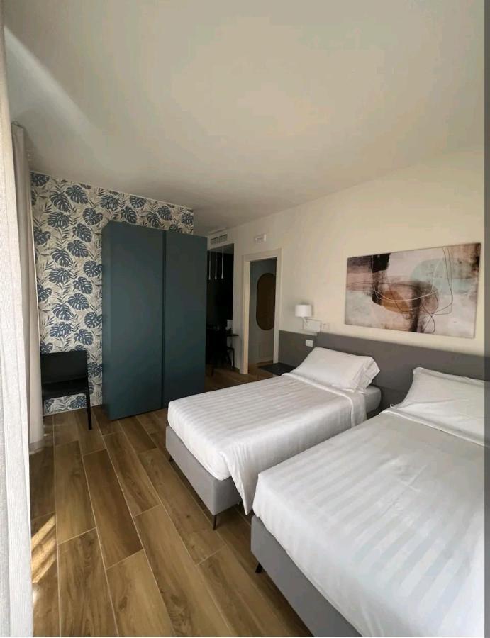 A&G Suites Parma Ngoại thất bức ảnh