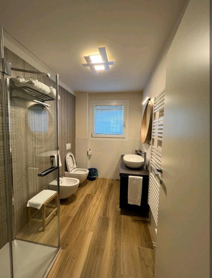 A&G Suites Parma Ngoại thất bức ảnh